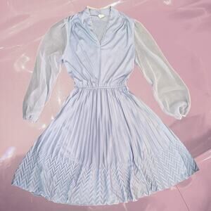 Vintage romantic 70s lavender pleated midi dress sheer sleeves size 8